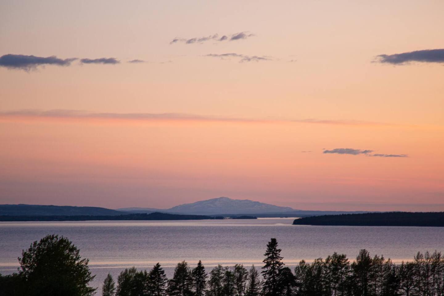 Cozy Mountain View Apartment Orrviken Luaran gambar